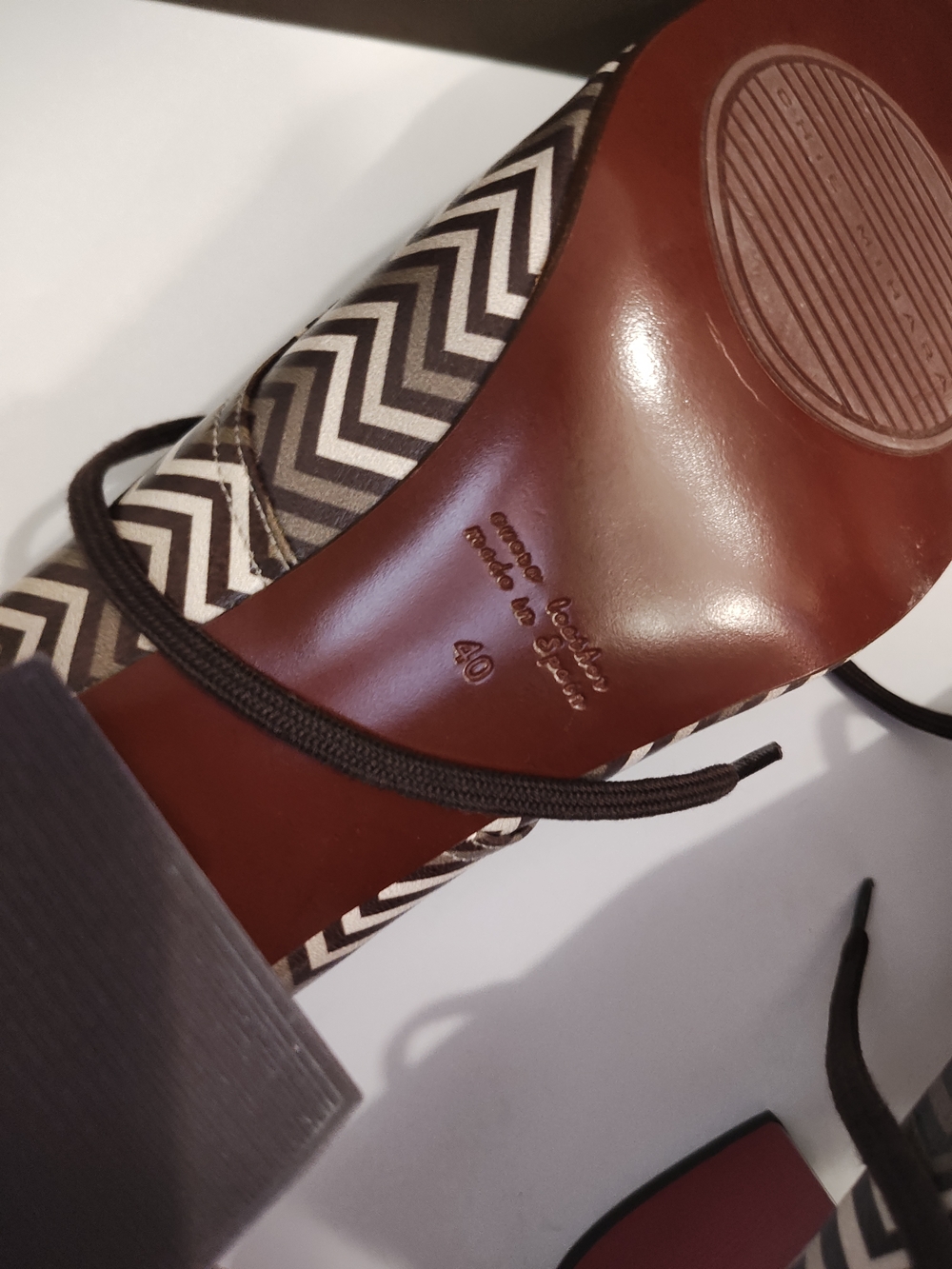 Chie Mihara Chevron Lace-Up Oxfords in Brown and Cream - Picture 5 of 16